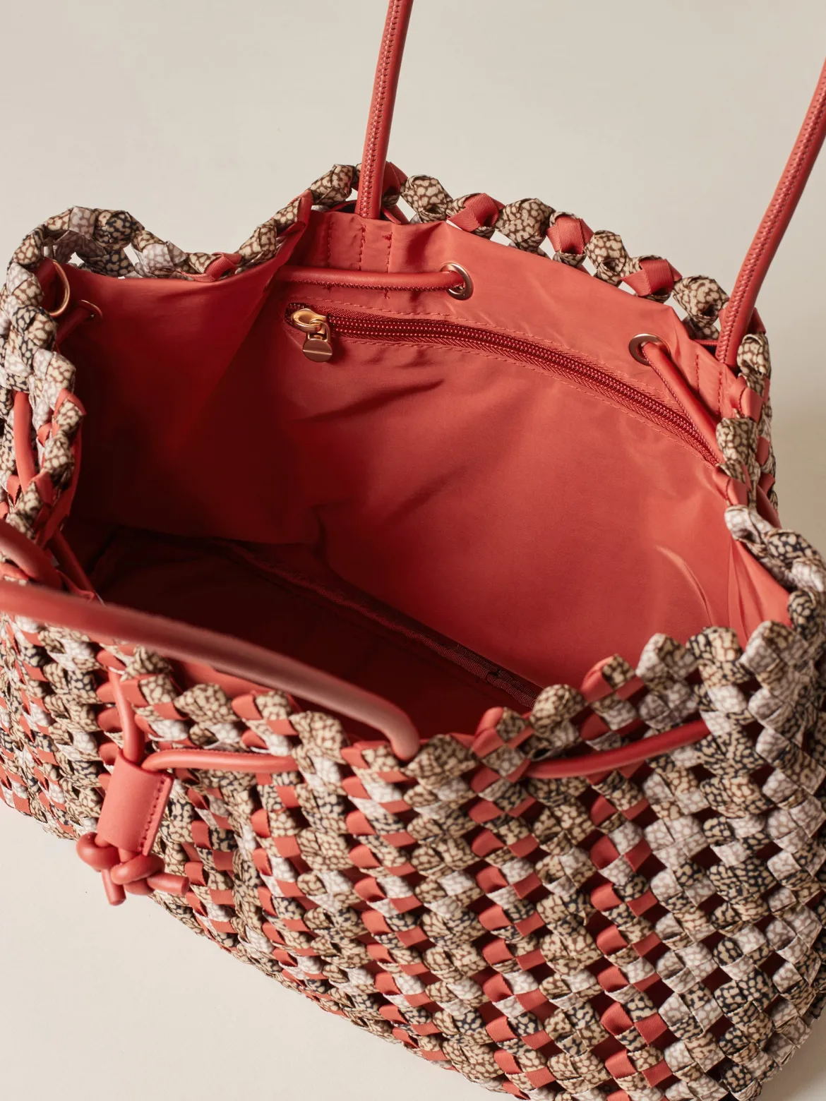 LA NIDO BORSA SHOPPING MEDIUM