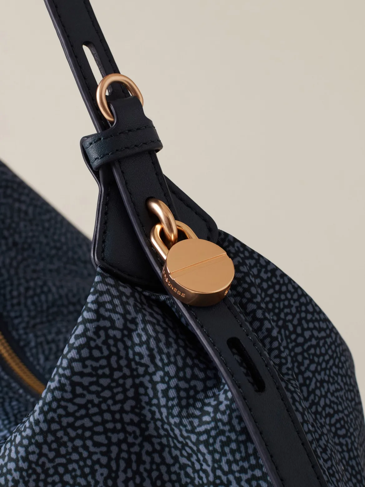 PRIVE BORSA HOBO MEDIUM